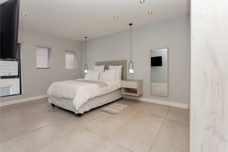 7 Bedroom Property for Sale in Calypso Beach Western Cape
